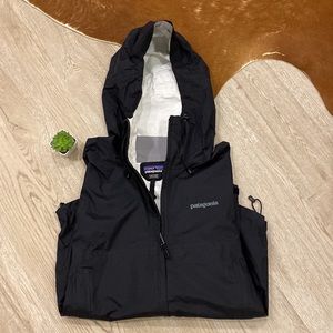 Mens Patagonia Raincoat (Small)